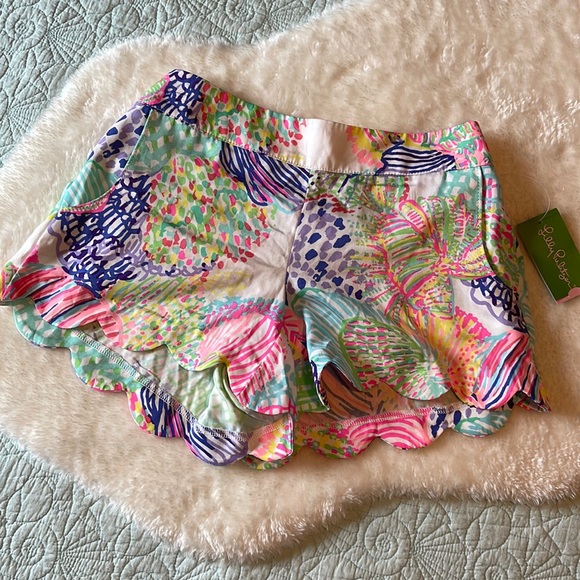 Lilly Pulitzer Dahlia Scalloped Shorts in Roar of the Seas NWT - Picture 1 of 5